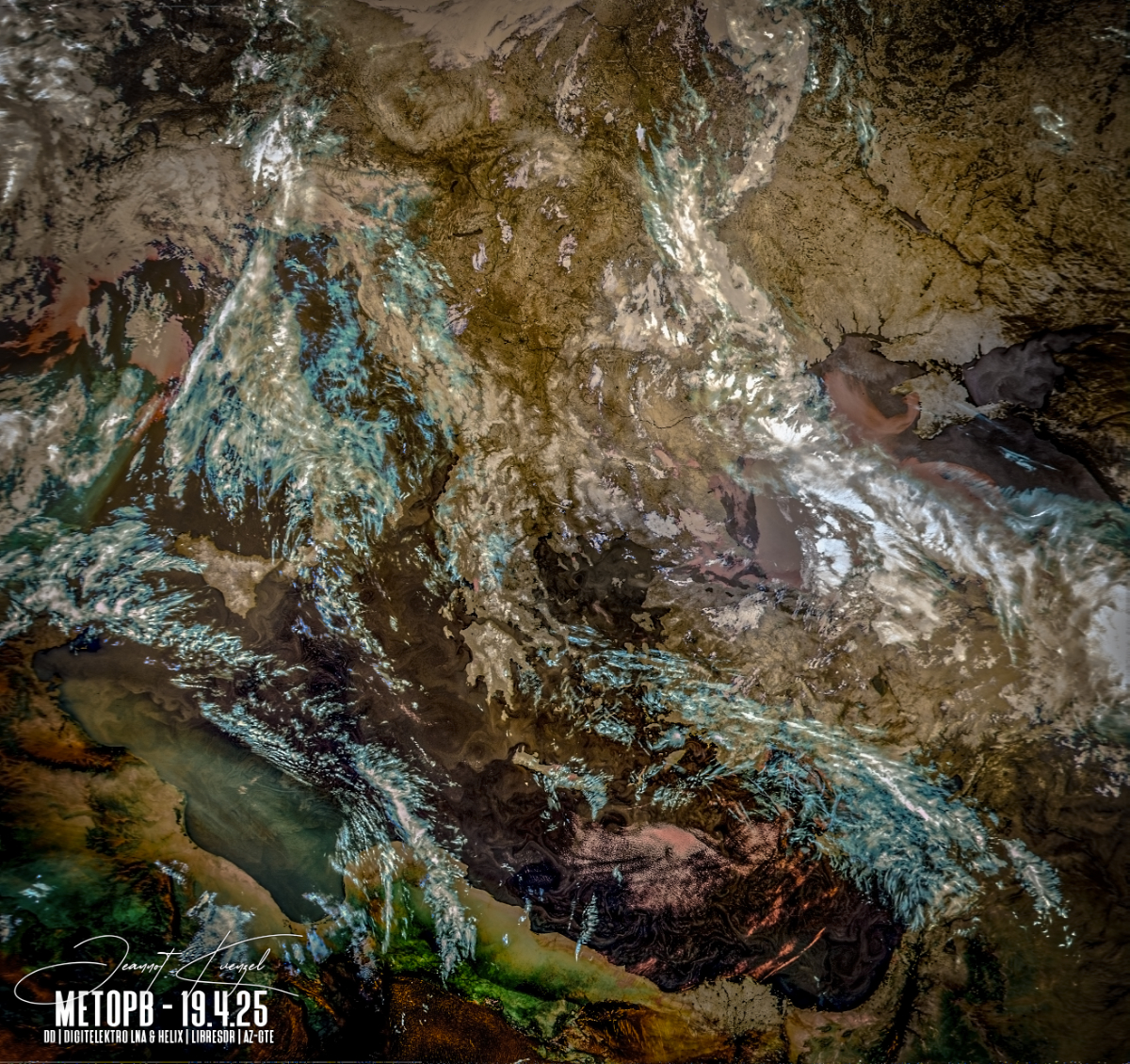 4.25 MetOpB avhrr 3 AVHRR 3b45 IR False Color